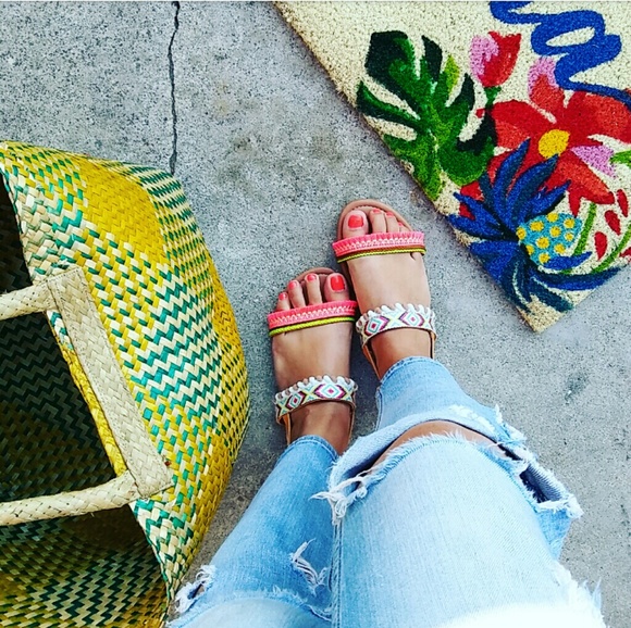 //The Adriana// Camel Aztec print Sandal - Picture 4 of 7