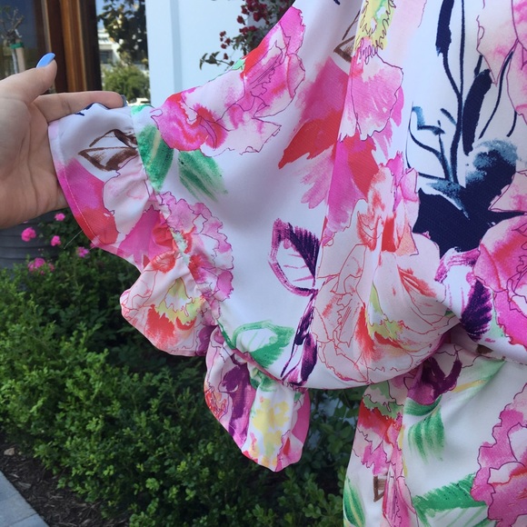  Floral Silky Flutter Robe  - Picture 3 of 4