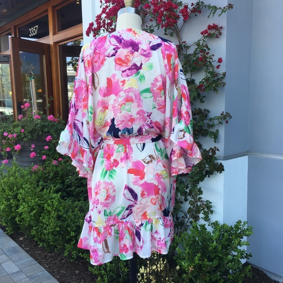  Floral Silky Flutter Robe  - Picture 4 of 4