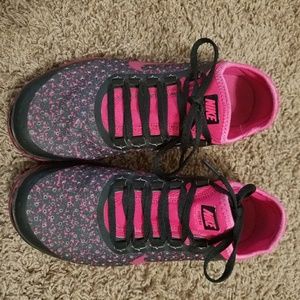 Nike free 3.0 gym shoes