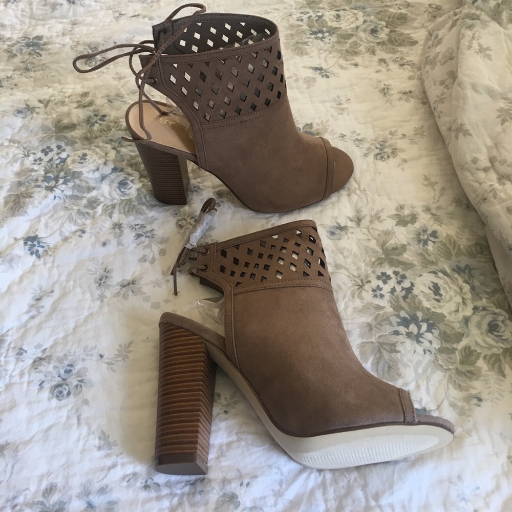 Taupe open heel and open toe shoes
