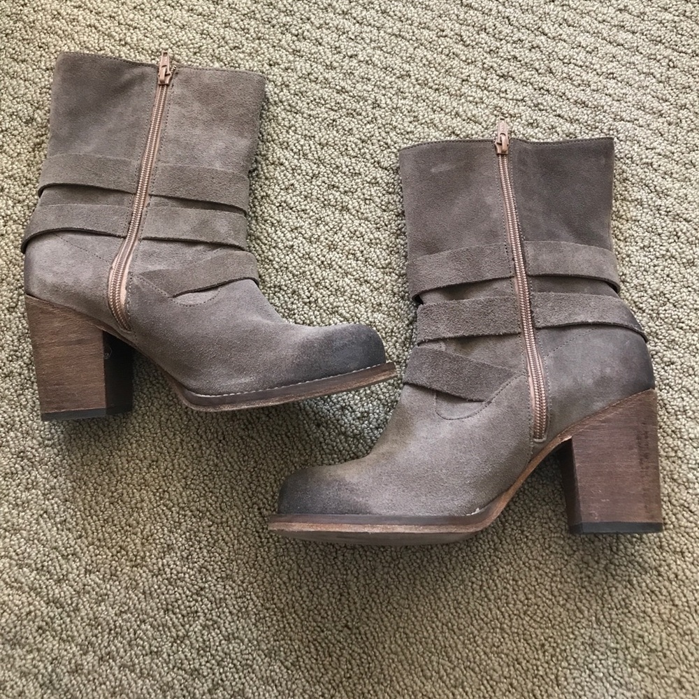 Charles By Charles David Booties - image 2