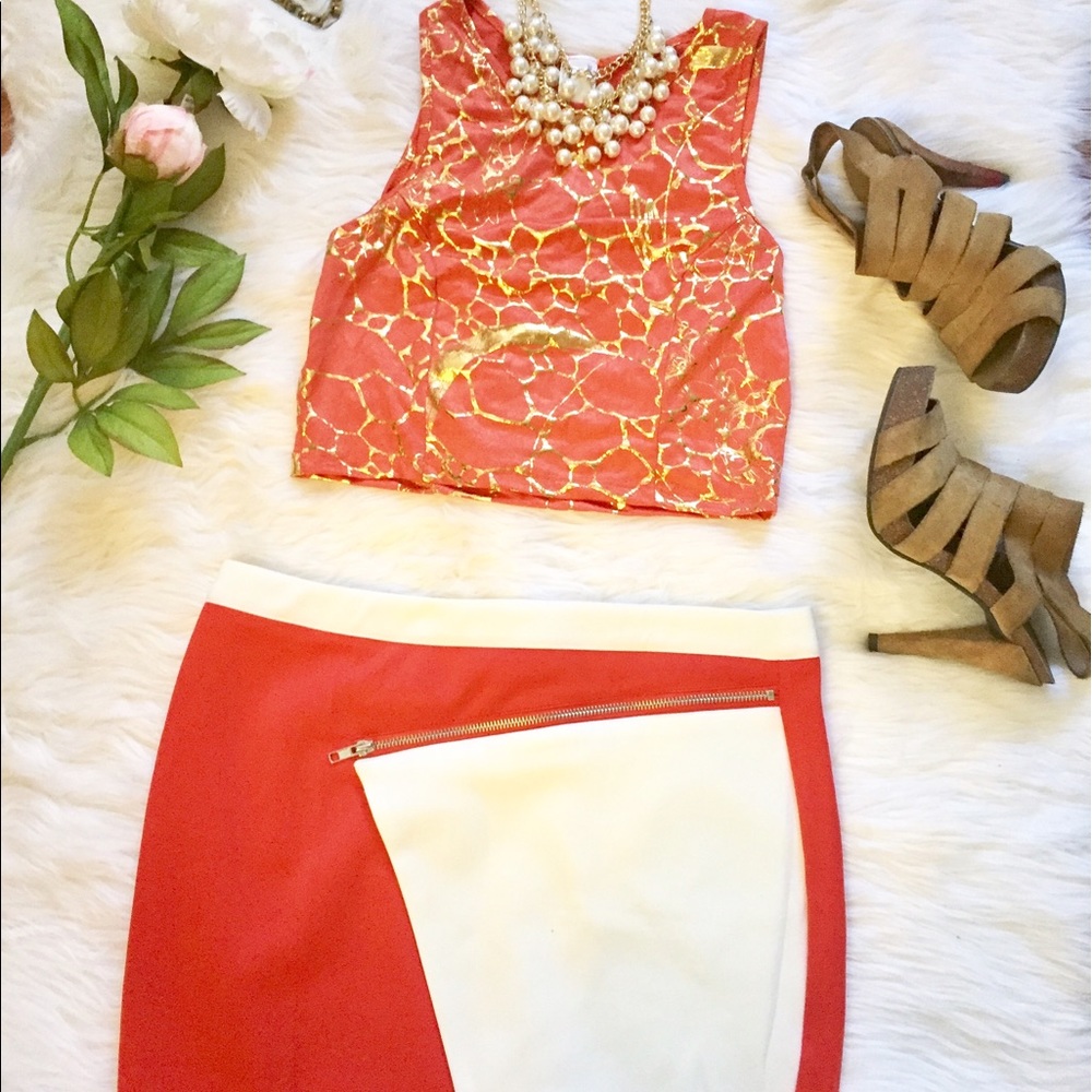 Crop Orange Gold Pattern Top - Picture 3 of 4