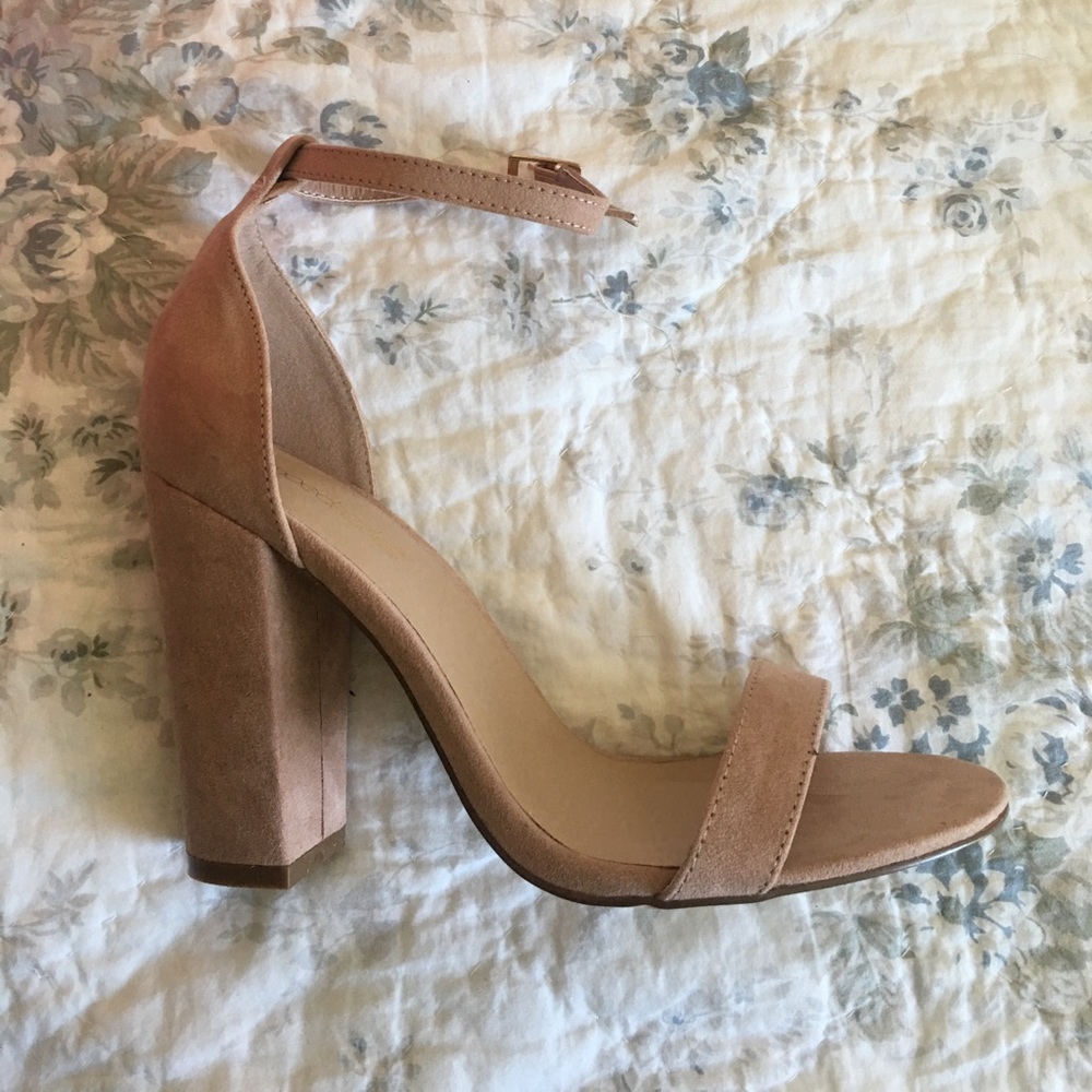 Mauve heels