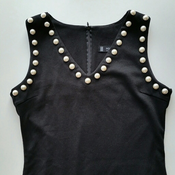 Pearl Detailed V Neck Sheath Dress - Black - Picture 2 of 5