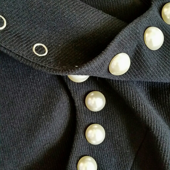 Pearl Detailed V Neck Sheath Dress - Black - Picture 5 of 5