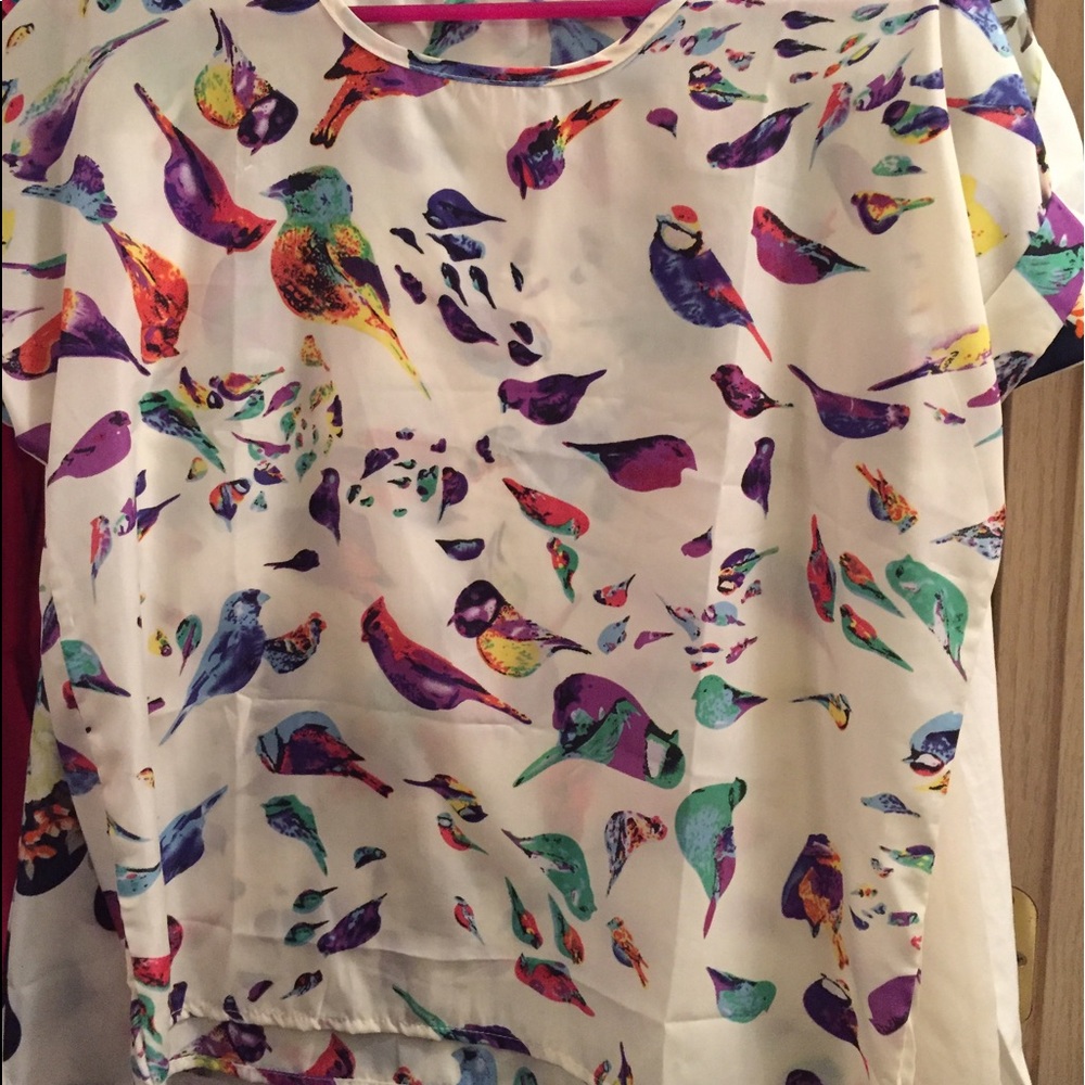 NEW!! white shirt with birds