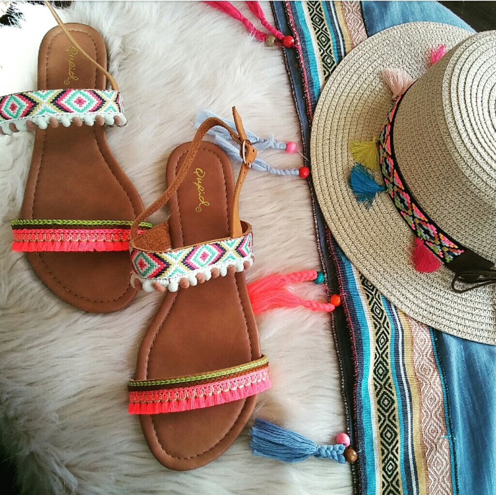 //The Adriana// Camel Aztec Print Sandal - Picture 7 of 7