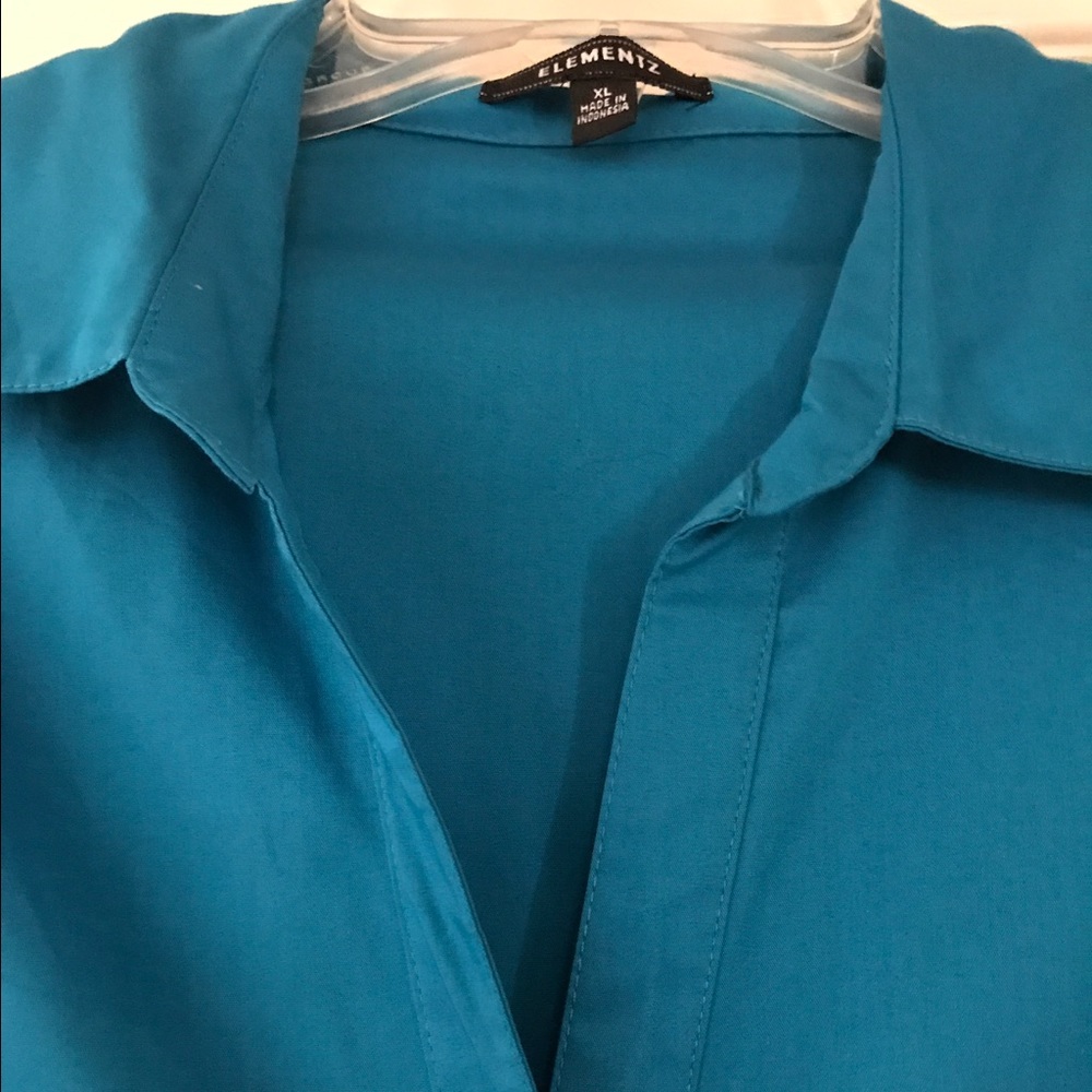 Button down shirt - Picture 2 of 2
