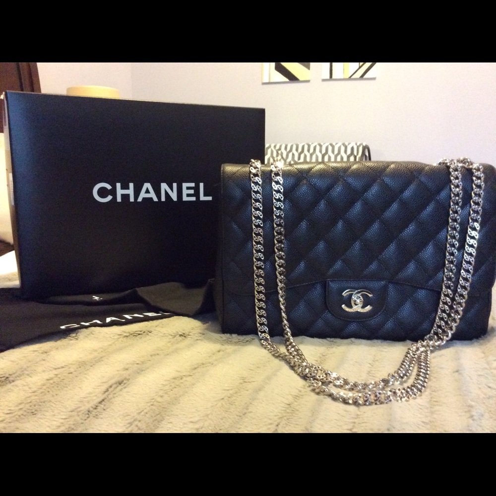 Chanel classic jumbo single flap