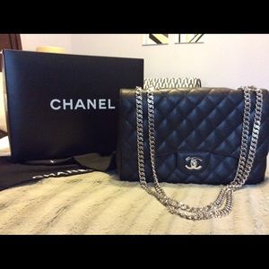 Chanel classic jumbo single flap