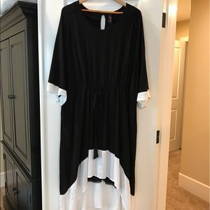 Melissa McCarthy black and white dress w/ pockets