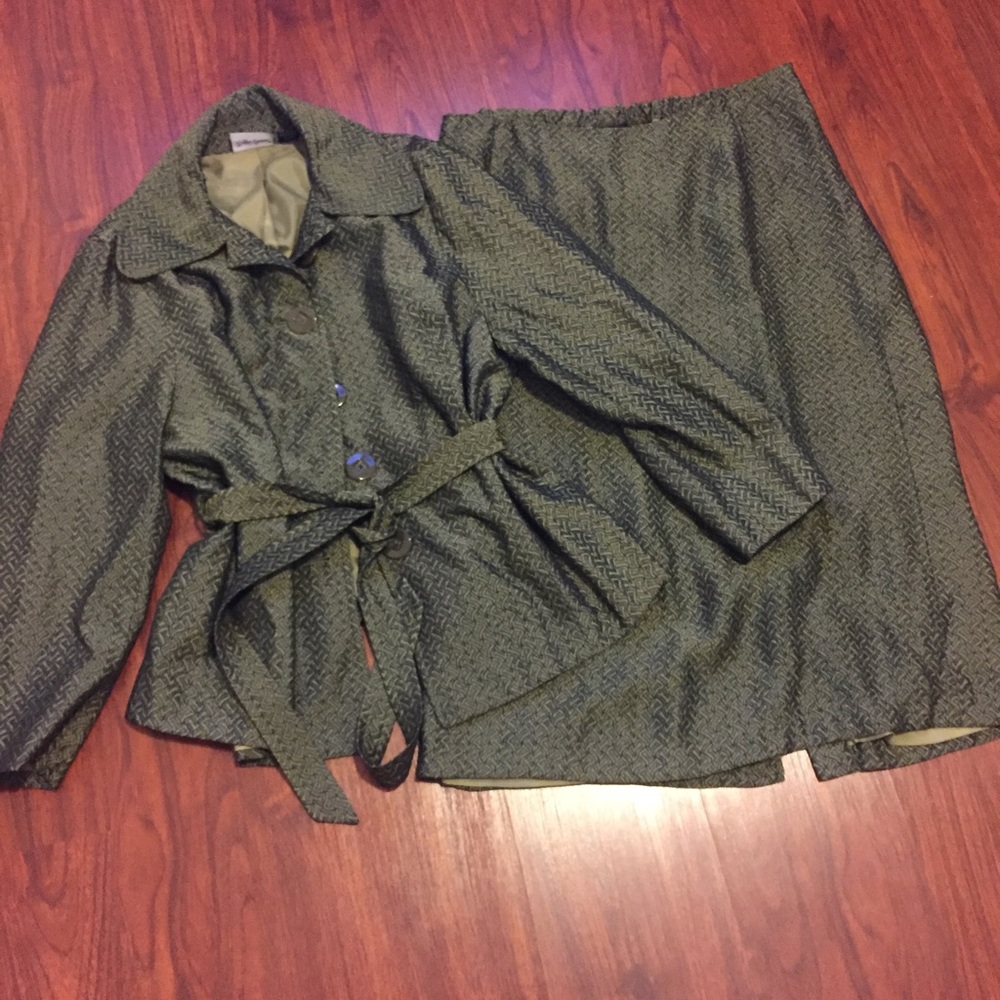 Maggie Barnes SZ 1X Altered SKIRT ONLY