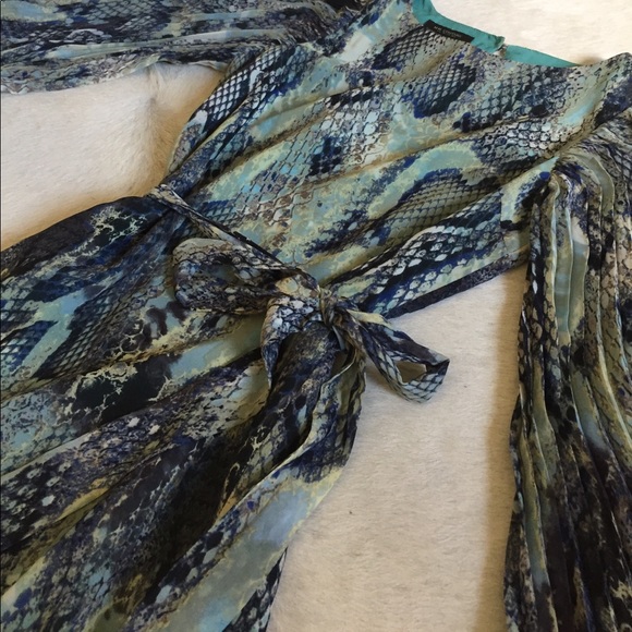 M M Couture Dress - Picture 2 of 4