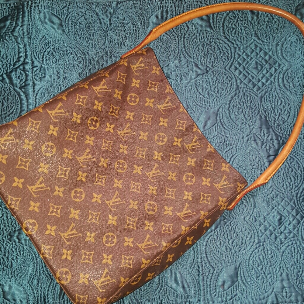 Louis Vuitton Looping GM bag