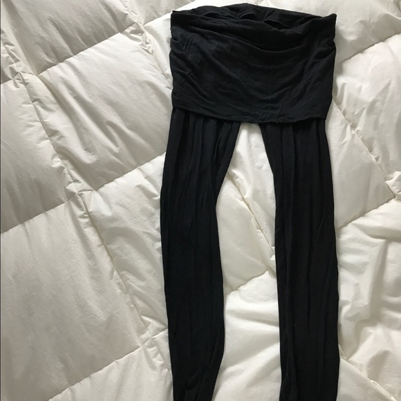 GAP Pure Body Maternity Leggings w/ Skirt - Picture 3 of 5