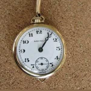 Vintage Swiss pocket 1/10 18K IL case Elgin