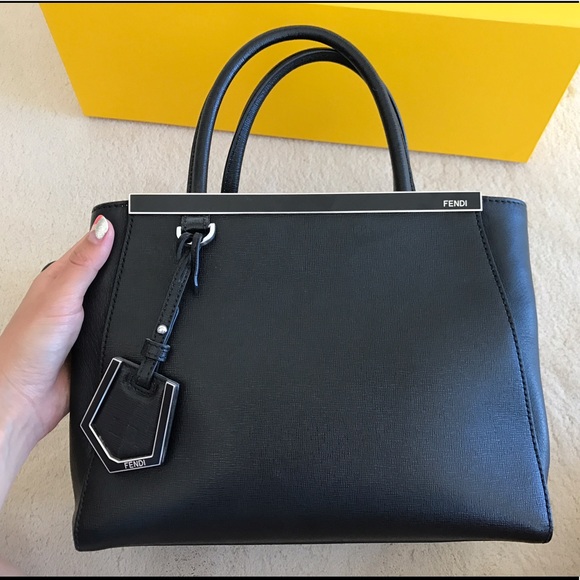 Fendi Handbags - Fendi 2jour black bag