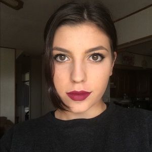 Meet your Posher, Ana