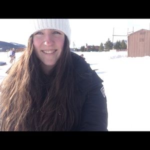 Meet your Posher, Traci