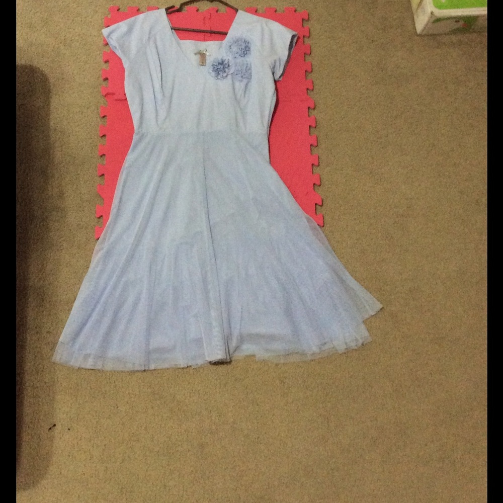 Downeast woman midi dress
