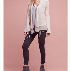 SOLD - Printed gilla legging