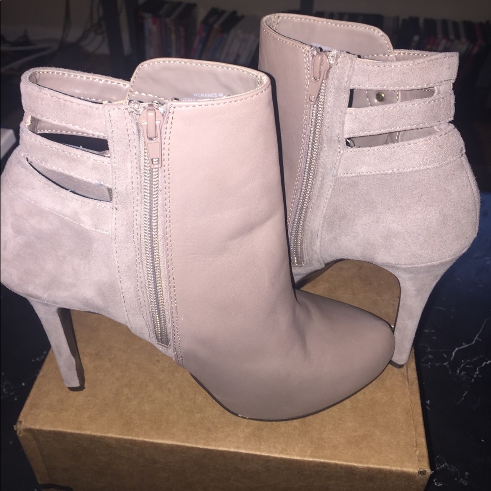 Guess ankle boots