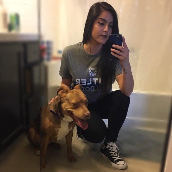 Meet your Posher, Jennifer - Picture 2 of 5