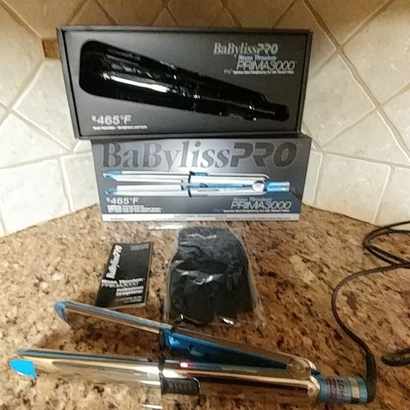 SOLD------BaByliss PRO straightening iron. - Picture 1 of 7