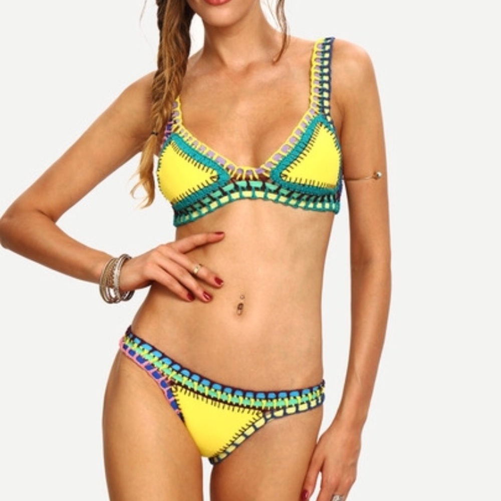Color Block Crochet Hollow-out Bikini Set