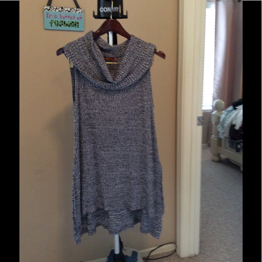 Sleeveless sweater