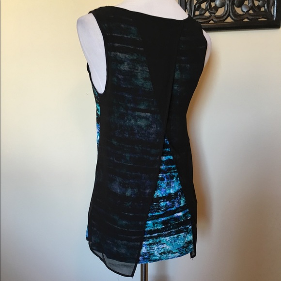 NWT, Kensie, Vibrant Print Sleeveless Top! - Picture 3 of 8