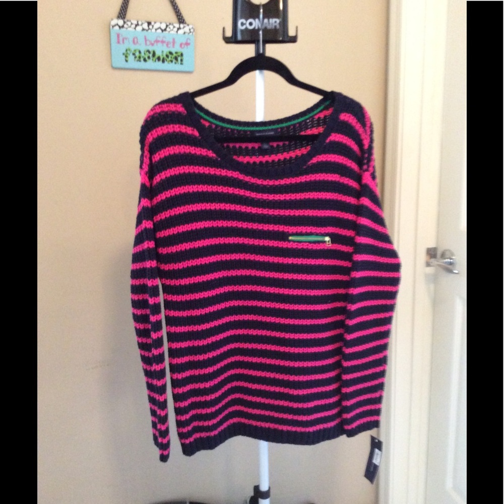 Tommy Hilfiger Sweater NWOT