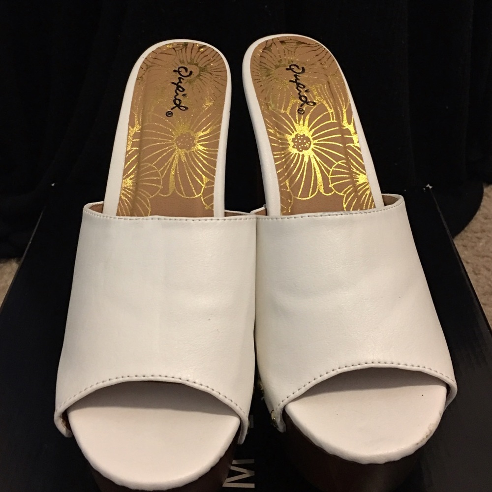 Qupid White Thick Heels