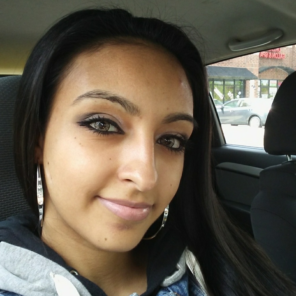 Meet your Posher, Alondra