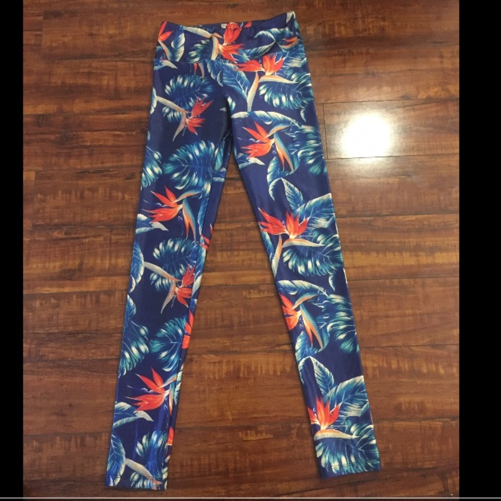 Gold Sheep 🐑 Yoga Pants in Birds of Paradise