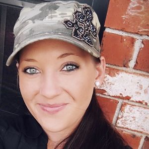 Meet your Posher, Courtney