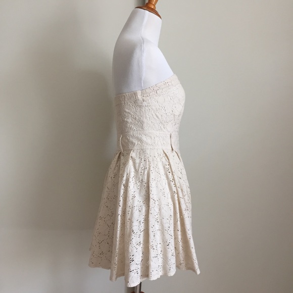 Mustard Seed Cream Strapless Lace Dress - Picture 2 of 5