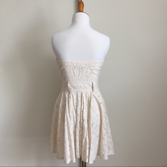Mustard Seed Cream Strapless Lace Dress - Picture 3 of 5