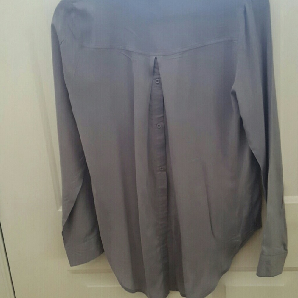 Top - Picture 2 of 2
