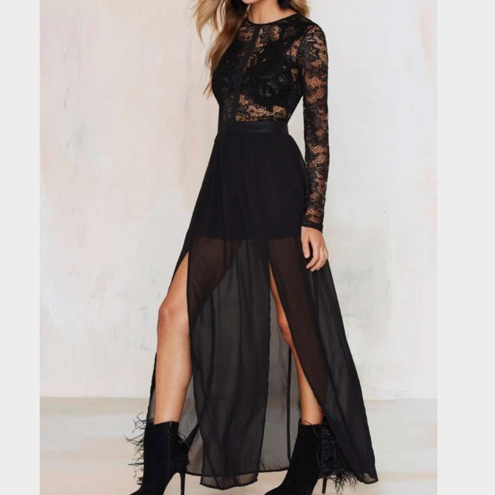 M-55 Nasty Gal Applique Mystique Lace Dress - Picture 2 of 4