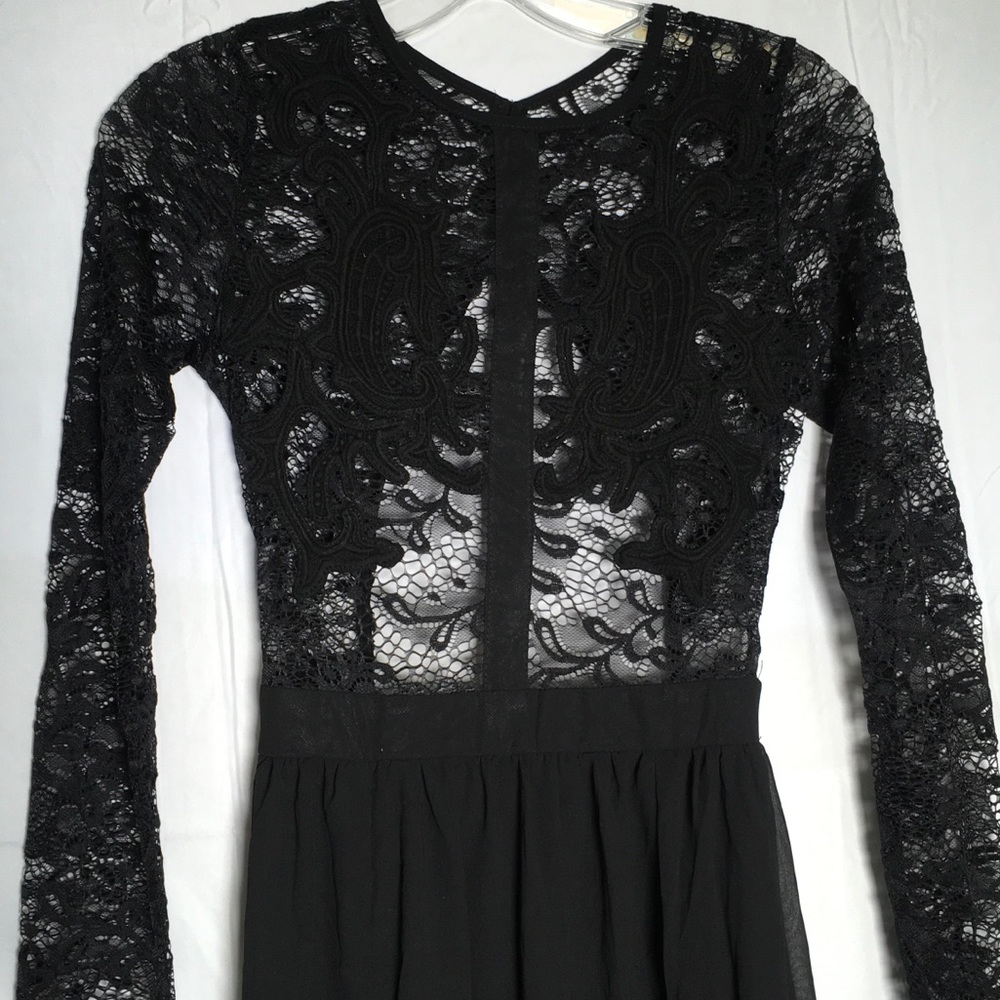 M-55 Nasty Gal Applique Mystique Lace Dress - Picture 4 of 4