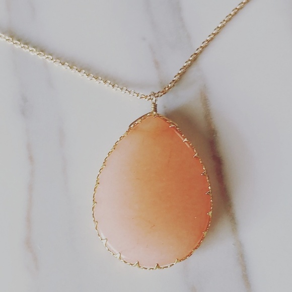 Jewelry - Dainty gold bohemian jewelry statement necklace