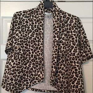 Leopard print, short sleeve, blazer