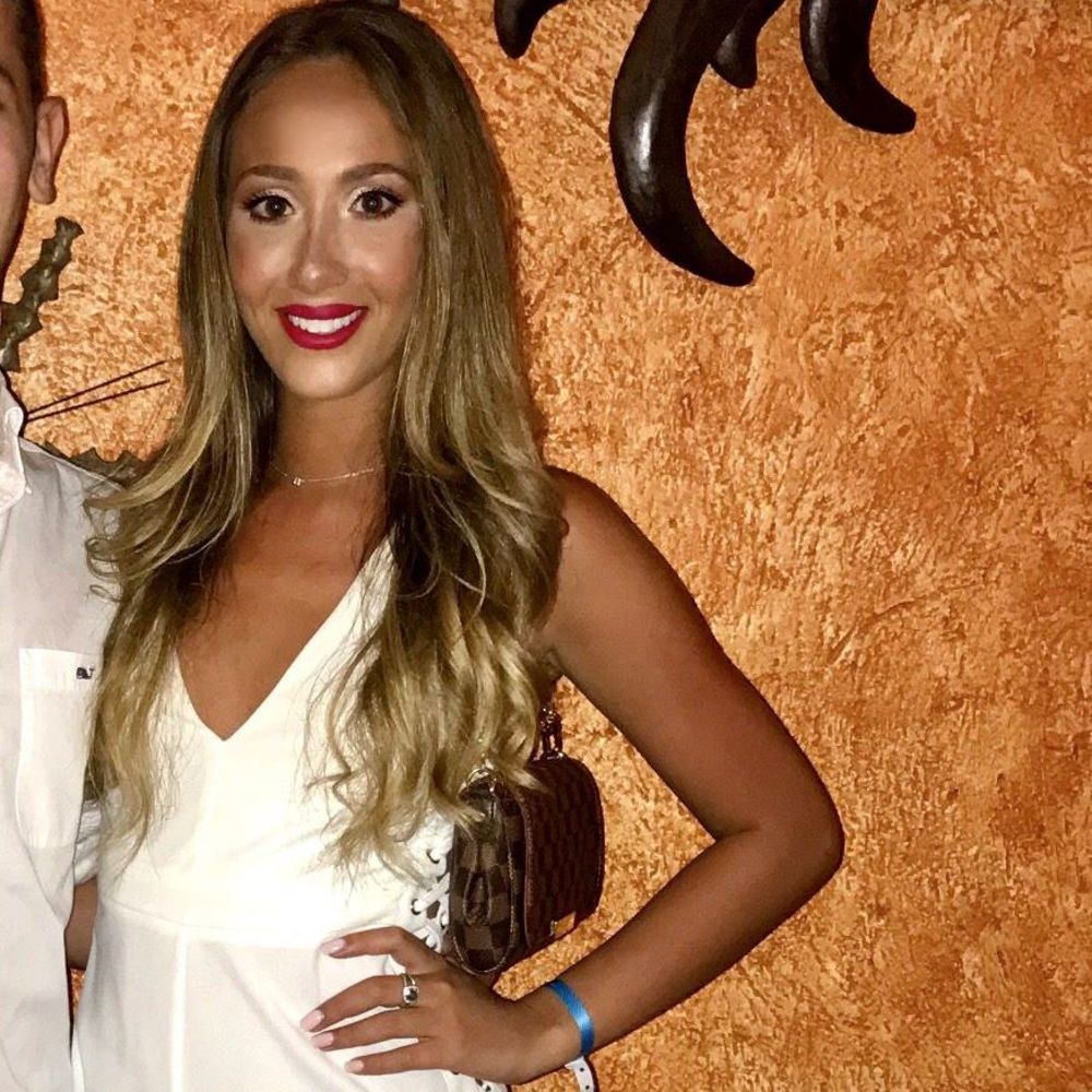 Meet your Posher, Fallon