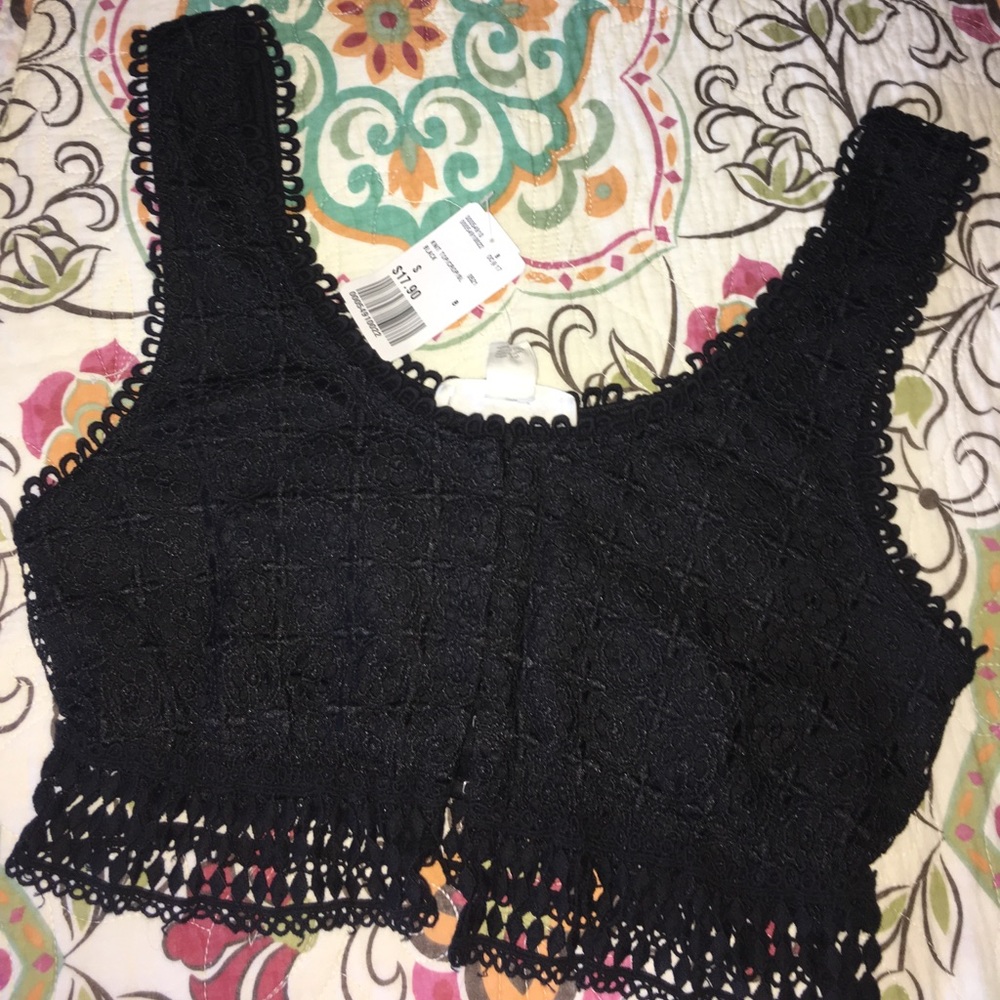 Lace crop top link-up front