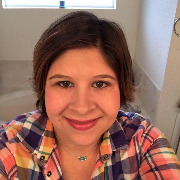 Meet your Posher, Sandra - Picture 1 of 1