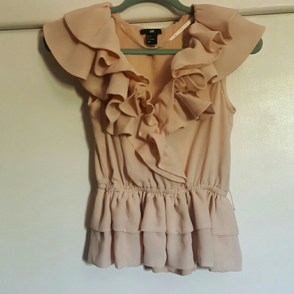 H&M ruffled blouse