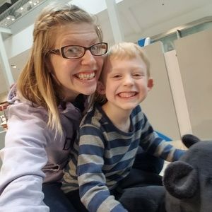 Meet your Posher, Alyssa