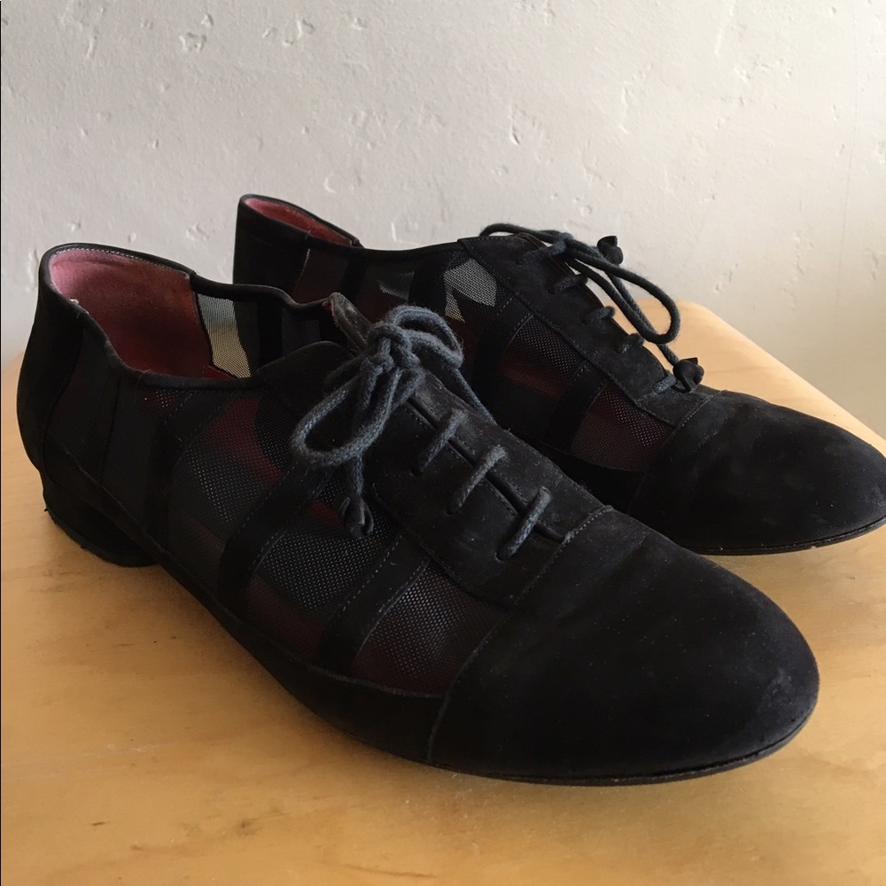 Vintage Charles Jourdan oxfords. Size 7.5